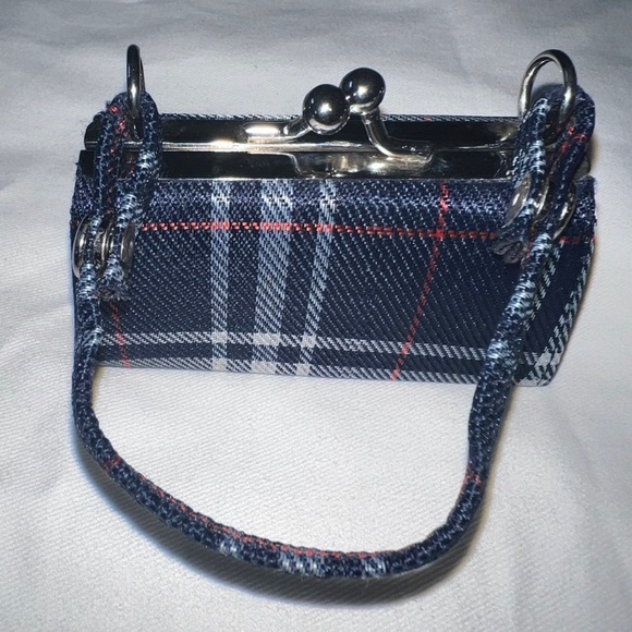 Adorable Mini Purse Lipstick Holder - Picture 11 of 12